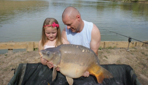 A 33 lb 8 oz carp from Mas Bas Main Lake, David Hopkins, Sep 2012