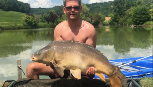 A 38 lb carp from Mas Bas Main Lake, Jun 2018