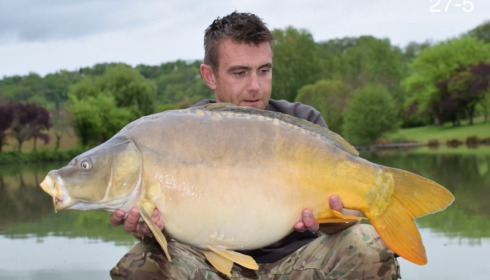 A 27 lb 5 oz carp from Mas Bas Main Lake, Fletcher, Apr 2015
