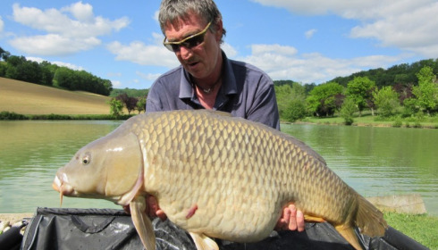 A 39 lb 2 oz carp from Mas Bas Main Lake, Gary Boyce, May 2015
