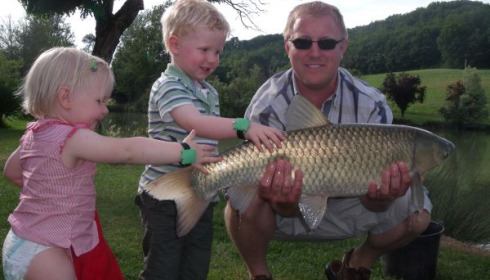 A carp from Mas Bas Main Lake, The McCarthy Family, Jun 2009