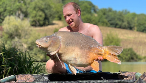 A 39 lb 10 oz fish from Mas Bas Main Lake, Sep 2022