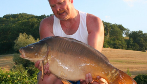 A 41 lb 14 oz carp from Mas Bas Main Lake, Sander Beijderwellen, Aug 2016