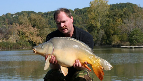 A 26 lb 11 oz carp from Mas Bas Main Lake, Sander Beijderwellen, Oct 2011