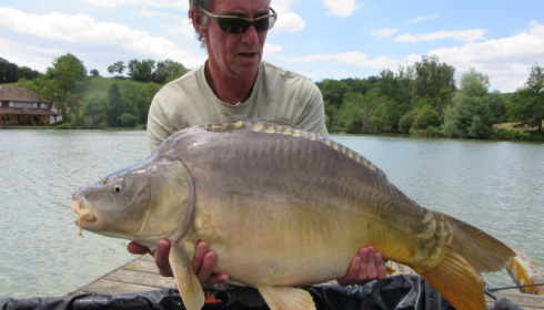A 30 lb 3 oz carp from Mas Bas Main Lake, Gary Boyce