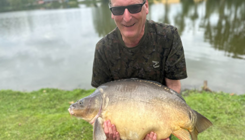A 41 lb fish from Mystique, Chris 41lb Mirror PB, Jun 2023
