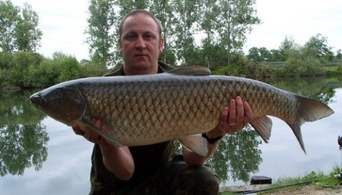 A 26 lb 4 oz grass carp from Old Oaks, Jun 2009