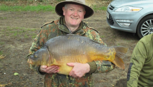 A 33 lb 12 oz carp from Old Oaks, Stephen Rhodes, Apr 2015