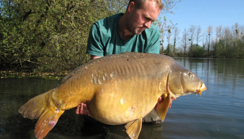 A 43 lb 15 oz carp from Old Oaks, Curtis Todd, Apr 2013