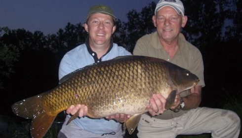 A 38 lb 4 oz carp from Old Oaks, Pb common !, Jun 2007
