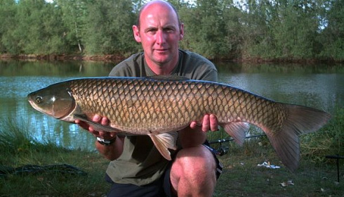A 23 lb 3 oz carp from Old Oaks, pb Grass carp !, Aug 2006