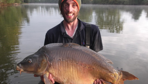A 37 lb carp from Old Oaks, Philip Wale, Oct 2013