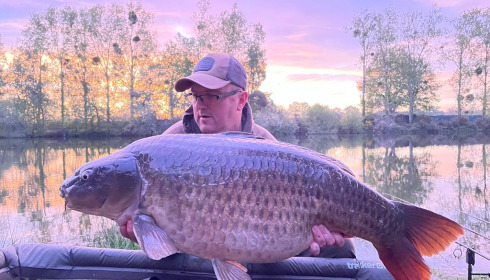 A 48 lb fish from Old Oaks, Apr 2022