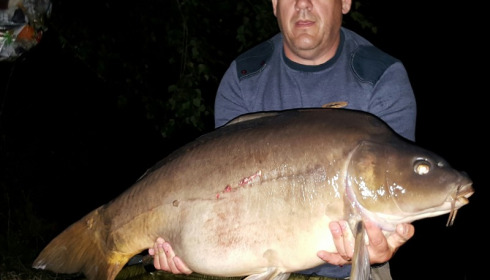 A 35 lb 1 oz carp from Old Oaks, Andrew Kennerley, Aug 2016