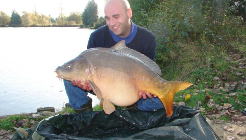 A 37 lb 5 oz carp from Old Oaks, Wow !, Oct 2007