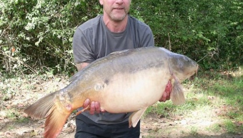 A 37 lb 6 oz carp from Old Oaks, Keith, Sep 2011
