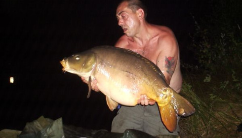 A 29 lb 8 oz carp from Old Oaks, Sep 2006