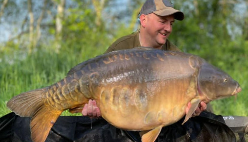 A 62 lb fish from Old Oaks, Apr 2022