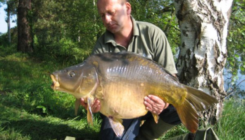 A 32 lb 3 oz carp from Old Oaks, Kevin Keep, Apr 2007