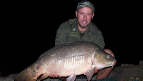 A 32 lb carp from Old Oaks, Aug 2006