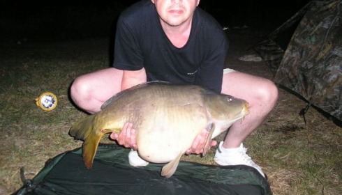 A 33 lb 8 oz carp from Old Oaks, Jun 2006
