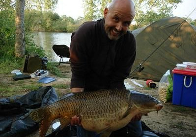 A 40 lb 8 oz carp from Old Oaks, New Lake record common !, May 2007