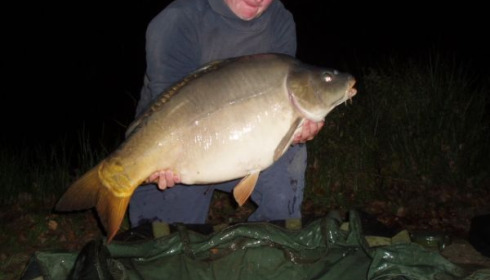 A 33 lb 12 oz carp from Old Oaks, Oct 2007