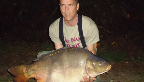 A 49 lb 7 oz carp from Old Oaks, Scott, Sep 2011