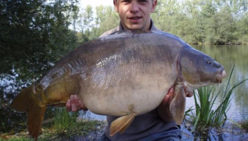 A 32 lb 8 oz carp from Old Oaks, Aug 2007