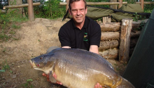A 55 lb carp from Old Oaks, Colin, May 2014