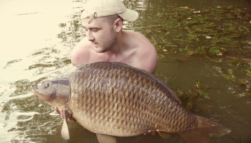 A 45 lb carp from Old Oaks, Chris Hayward, Aug 2014