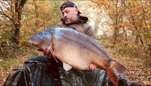 A 53 lb 4 oz carp from Old Oaks, Russ Bonshor, Nov 2018