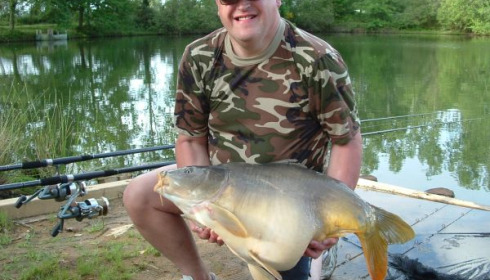 A 31 lb carp from Old Oaks, May 2006