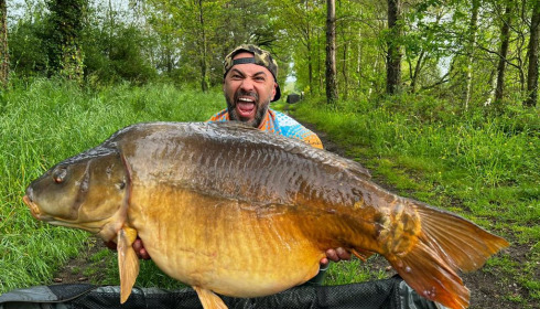 A 56 lb 2 oz carp from Old Oaks, Victor Mihai, May 2023