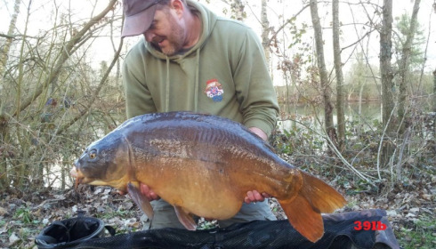 A 39 lb carp from Old Oaks, Alan Pugh's Party, Mar 2017