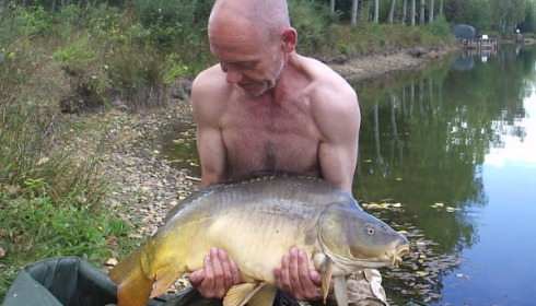 A 29 lb 8 oz carp from Old Oaks, Sep 2006