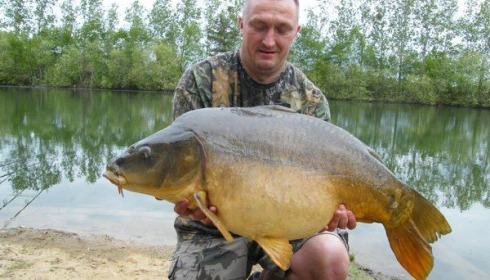 A carp from Old Oaks, Barry Warren party, Apr 2010