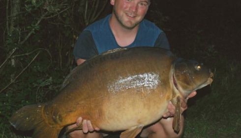 A 38 lb 1 oz carp from Old Oaks, Mike Johnson, Jul 2017