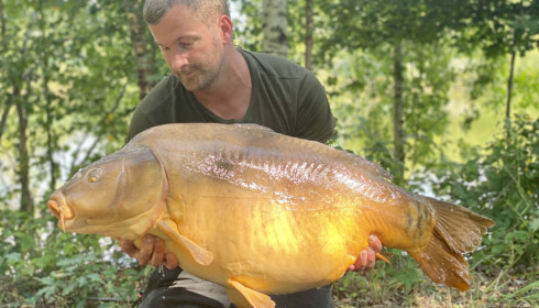 A 53 lb 1 oz fish from Old Oaks, Sep 2021
