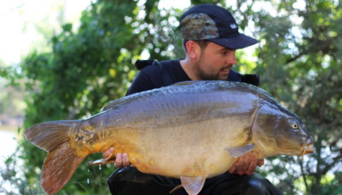 A 42 lb carp from Old Oaks, Mitchell Cox, Aug 2017