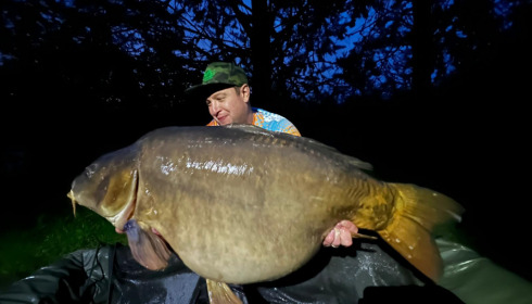 A 53 lb carp from Old Oaks, Teodor Minca, May 2023