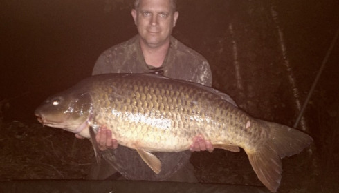 A 37 lb 1 oz carp from Old Oaks, Darren Garrett, Sep 2016
