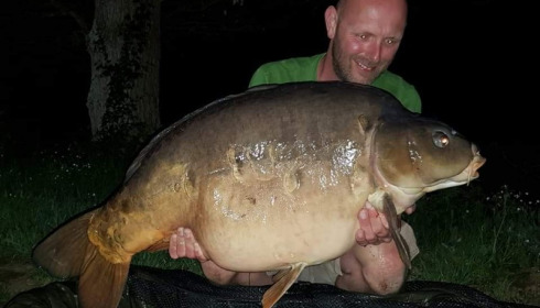A 53 lb carp from Old Oaks, Garry Hick, Apr 2018