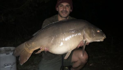 A 39 lb 15 oz carp from Old Oaks, Nicolas Delcolle, Nov 2018