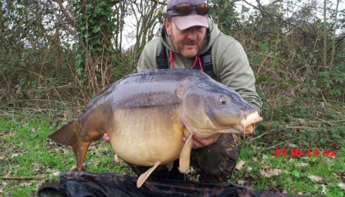 A 47 lb 12 oz carp from Old Oaks, Alan Pugh's Party, Mar 2017