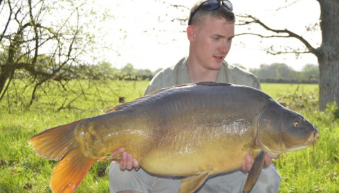 A 34 lb carp from Old Oaks, Apr 2015