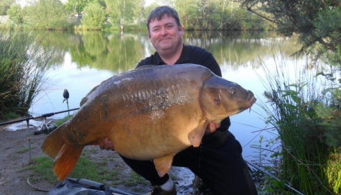 A 52 lb 4 oz carp from Old Oaks, Lee, May 2014