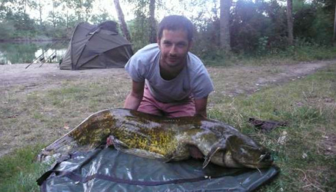 A 51 lb catfish from Old Oaks, Simon Boi, Jun 2009