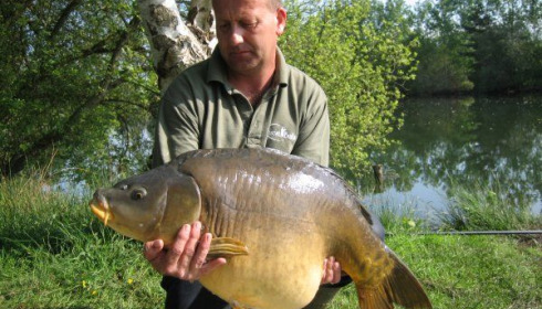 A 32 lb 3 oz carp from Old Oaks, Kevin Keep, Apr 2007