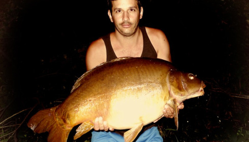 A 34 lb 6 oz carp from Old Oaks, Simon Boi, Aug 2014